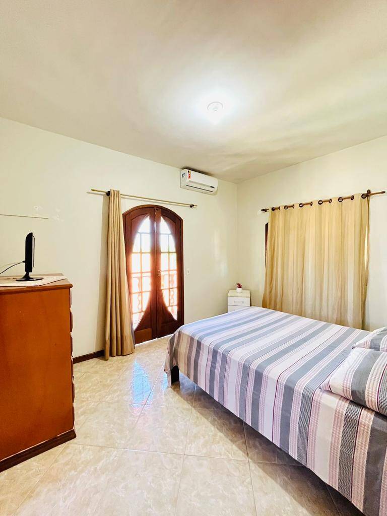 Casa de Condomínio à venda com 4 quartos, 240m² - Foto 16