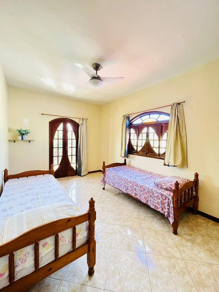 Casa de Condomínio à venda com 4 quartos, 240m² - Foto 19
