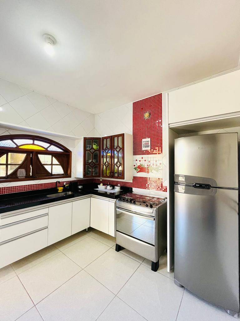 Casa de Condomínio à venda com 4 quartos, 240m² - Foto 9