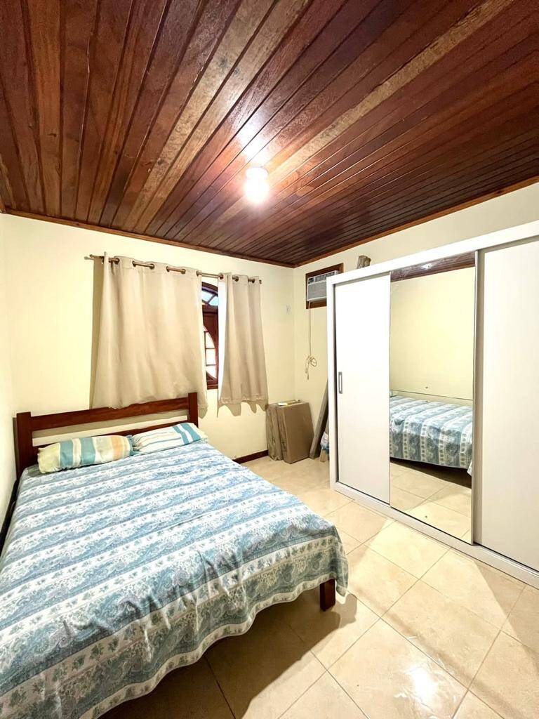 Casa de Condomínio à venda com 4 quartos, 240m² - Foto 22
