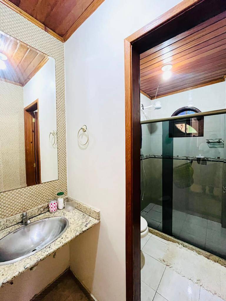 Casa de Condomínio à venda com 4 quartos, 240m² - Foto 23