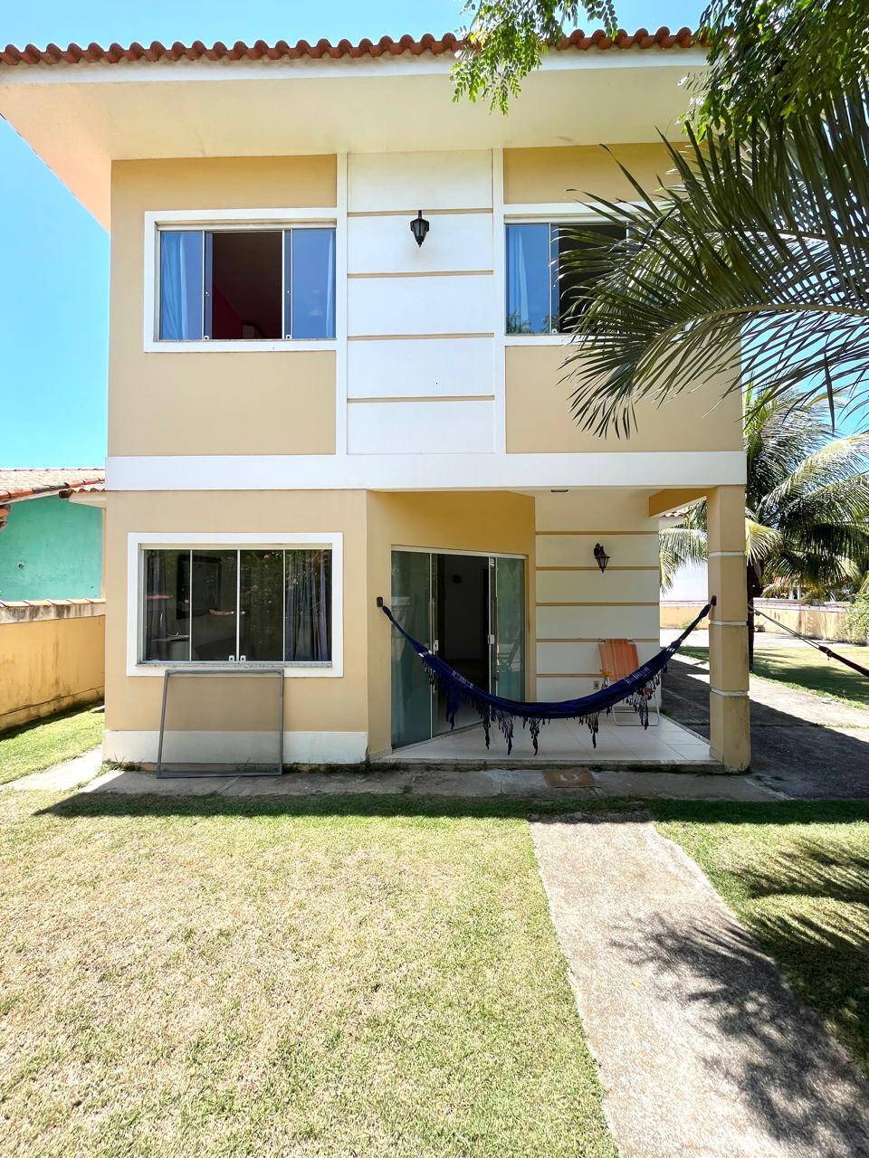Casa de Condomínio à venda com 4 quartos, 206m² - Foto 2