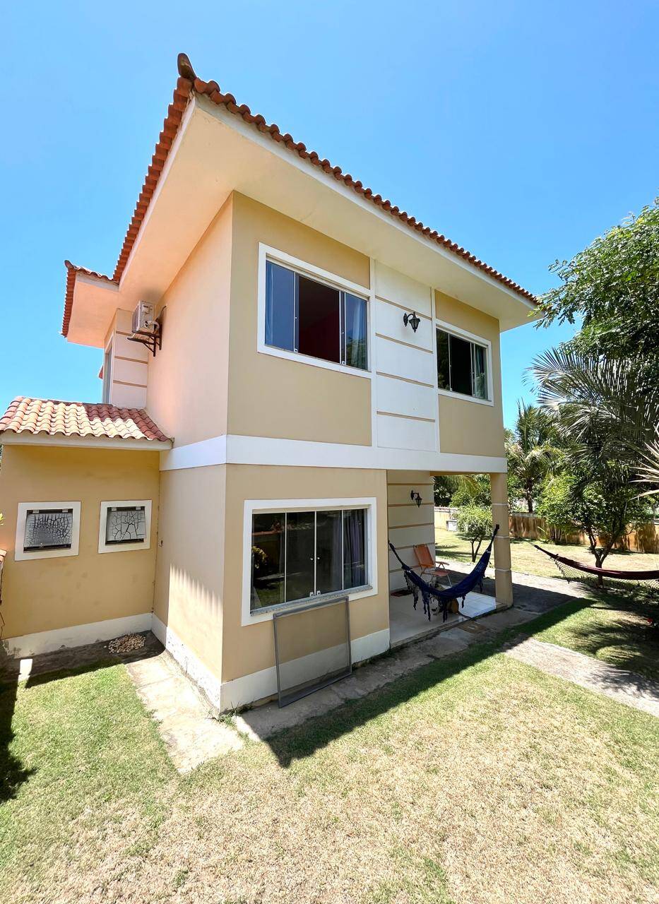 Casa de Condomínio à venda com 4 quartos, 206m² - Foto 1