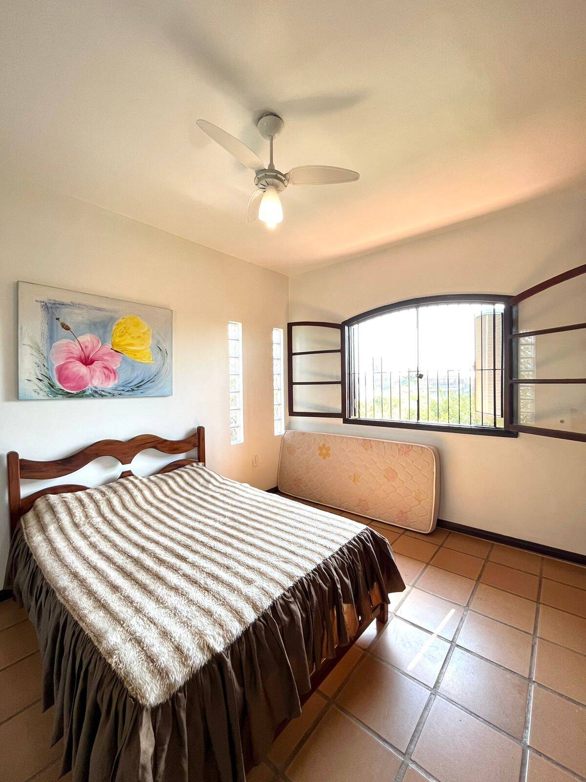 Casa à venda com 4 quartos, 600m² - Foto 8
