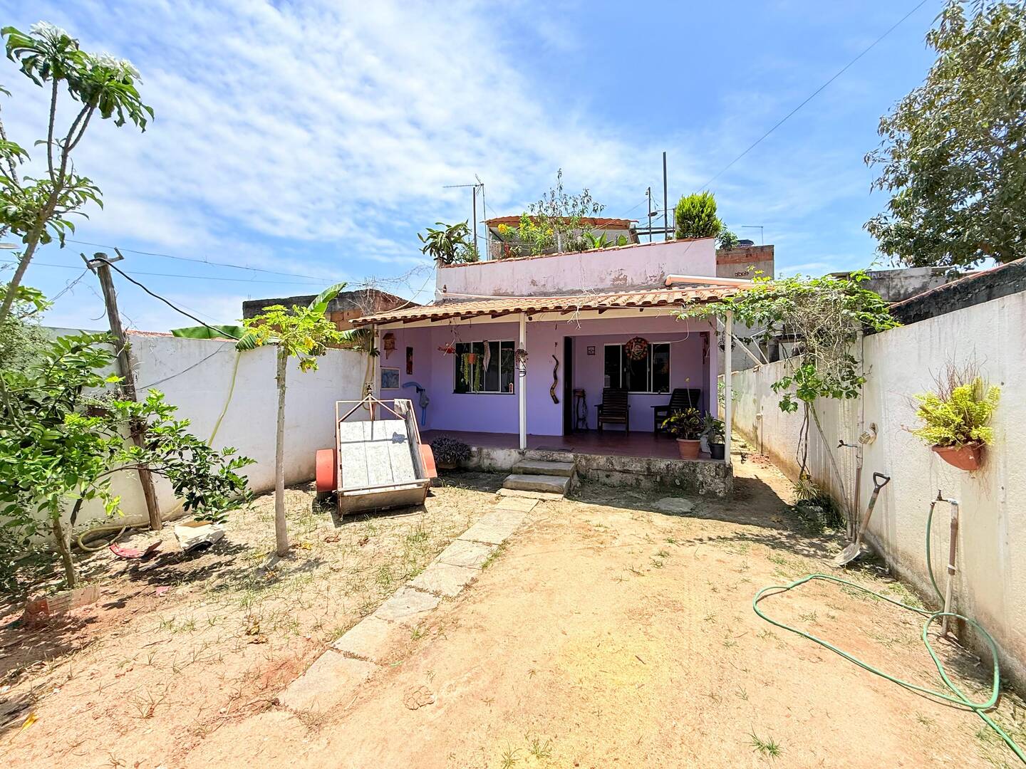Casa à venda com 03 quartos em Praia Seca