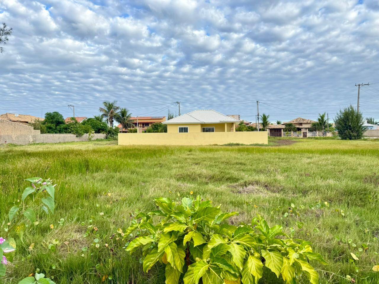 Excelente terreno com 480,00m² em condomínio fechado em Praia Seca
