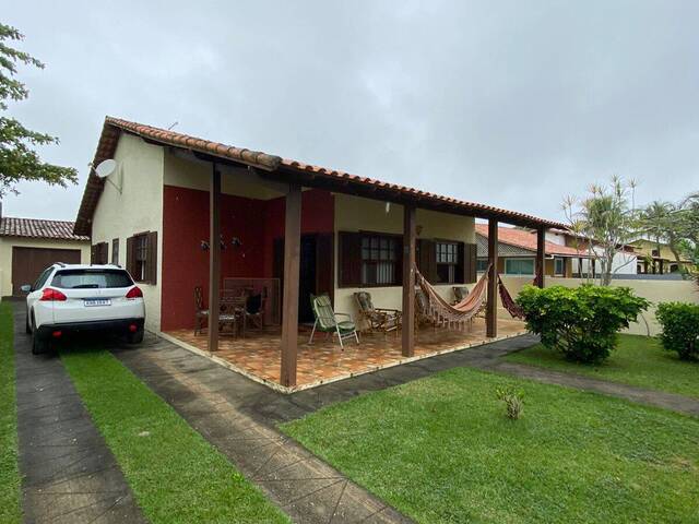 #910 - Casa para Venda em Araruama - RJ