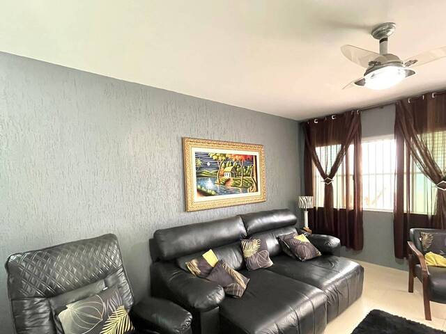 Casa para Venda em Araruama - 4