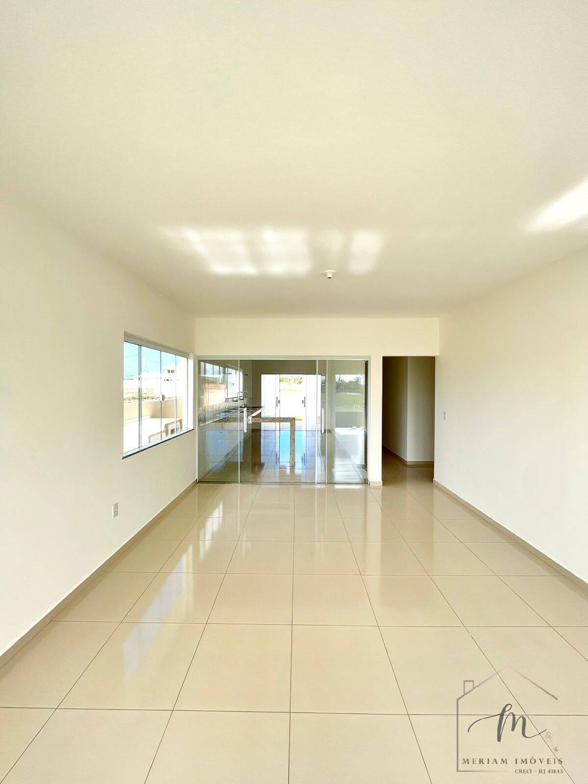 Casa de Condomínio à venda com 3 quartos, 168m² - Foto 4