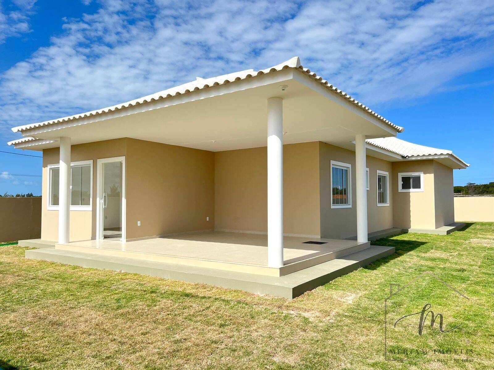 Casa de Condomínio à venda com 3 quartos, 168m² - Foto 1