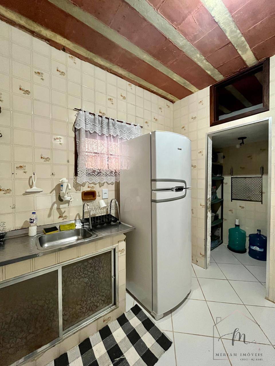 Casa à venda com 3 quartos, 360m² - Foto 11