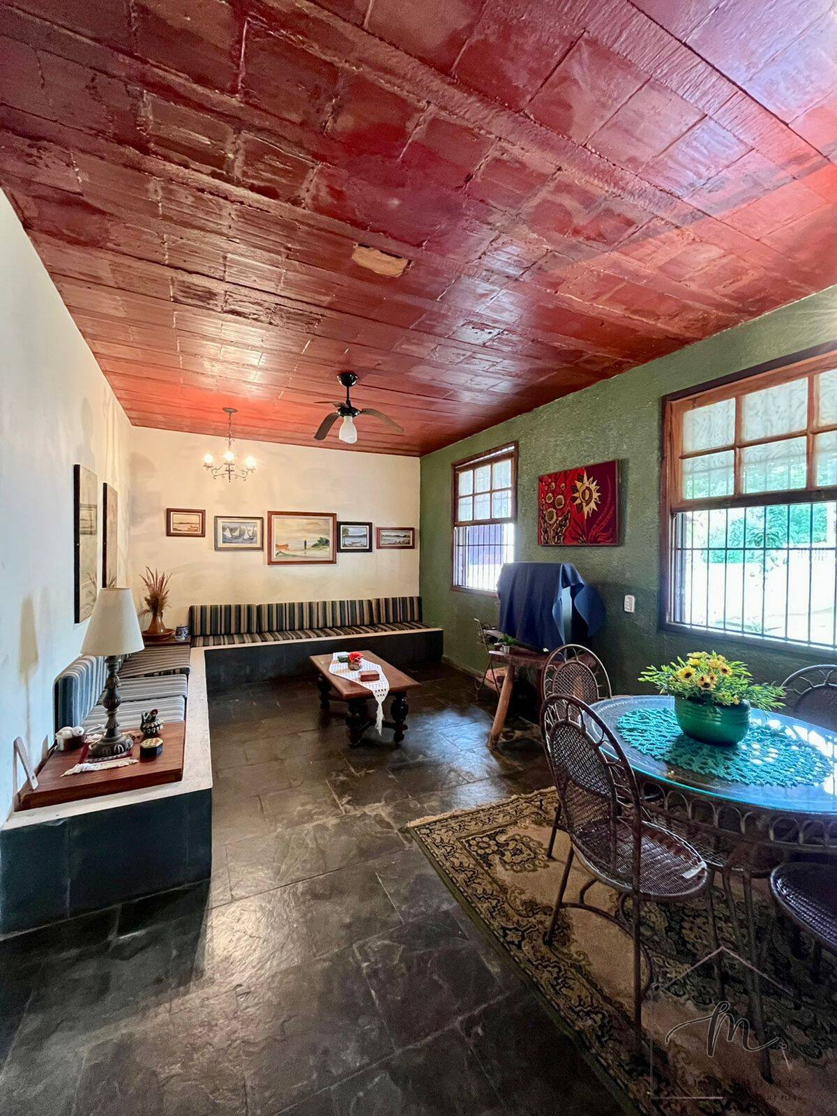 Casa à venda com 6 quartos, 140m² - Foto 8