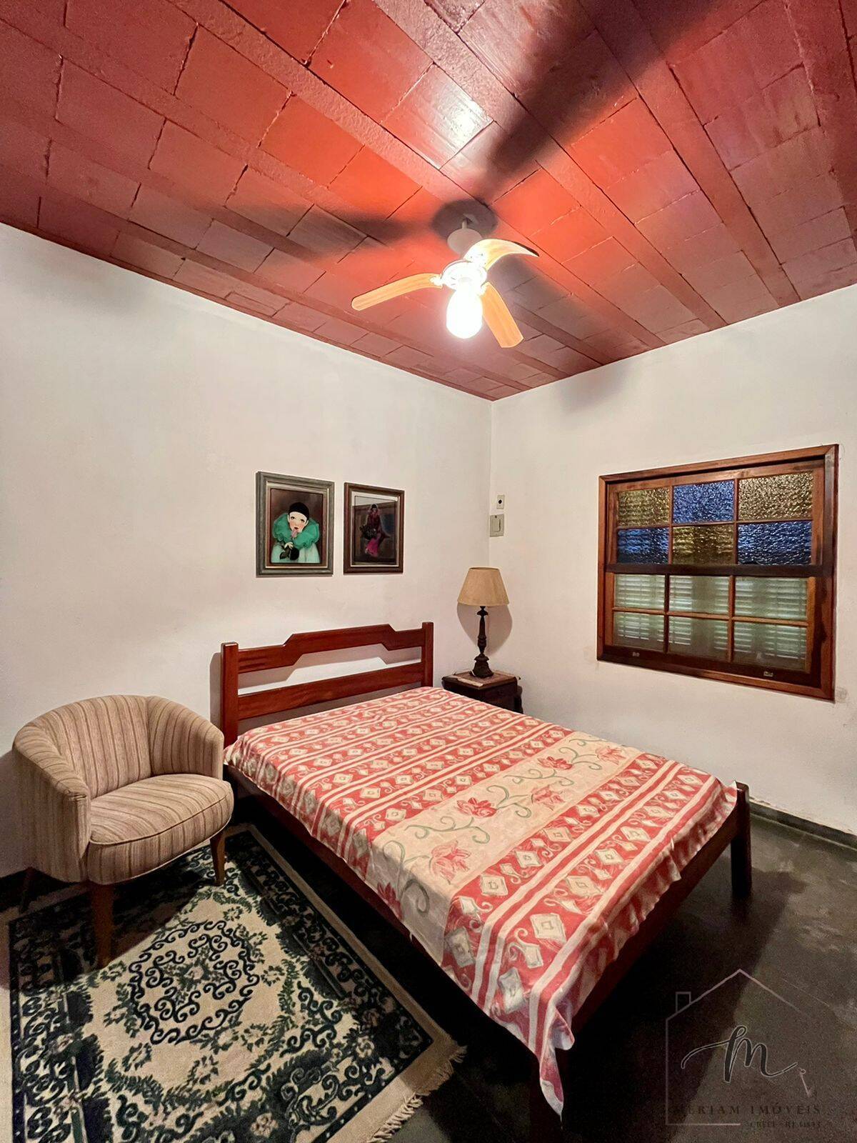 Casa à venda com 6 quartos, 140m² - Foto 16