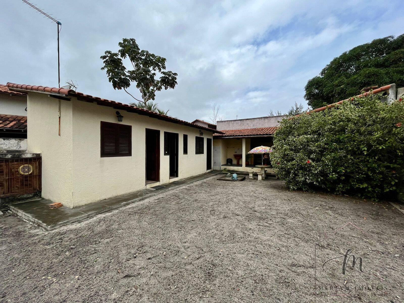 Casa à venda com 6 quartos, 140m² - Foto 31