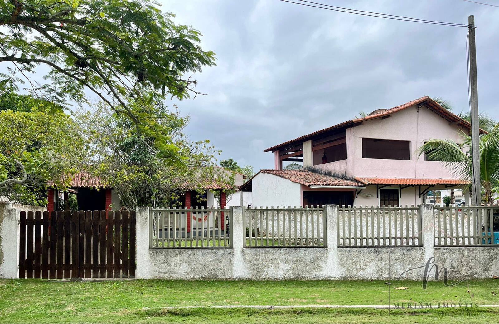 Casa à venda com 6 quartos, 140m² - Foto 32