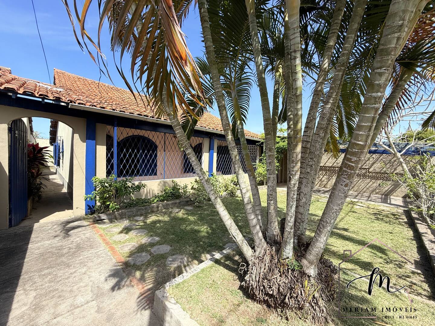 Casa à venda com 4 quartos, 203m² - Foto 3