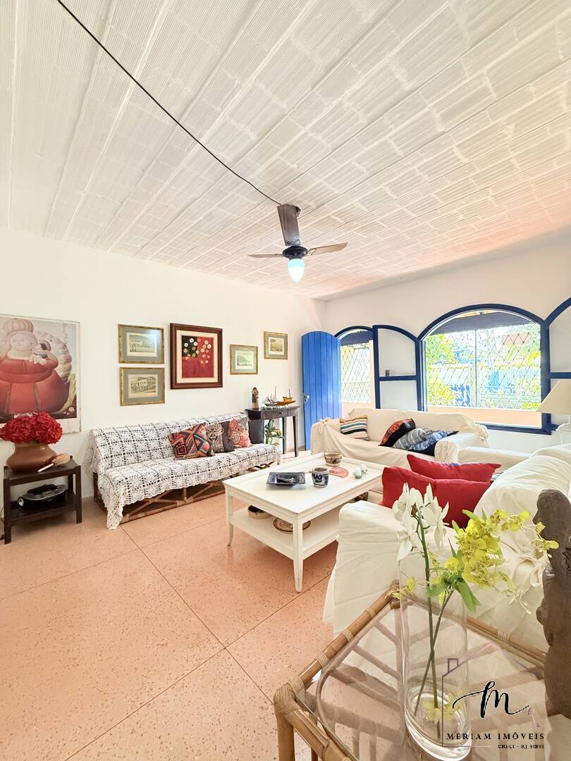 Casa à venda com 4 quartos, 203m² - Foto 9
