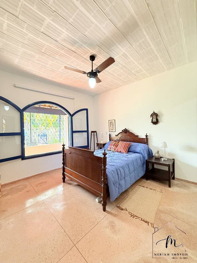 Casa à venda com 4 quartos, 203m² - Foto 13