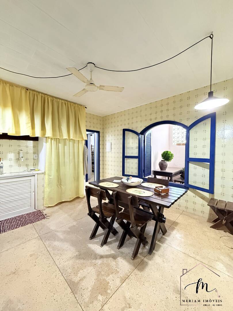 Casa à venda com 4 quartos, 203m² - Foto 11