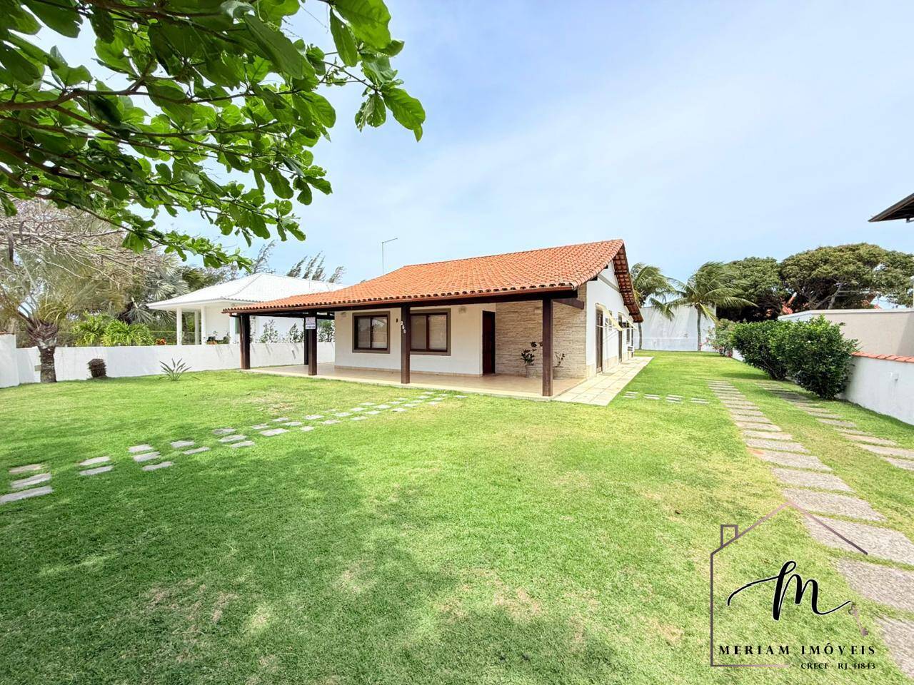 Casa, 4 quartos, 189 m² - Foto 1