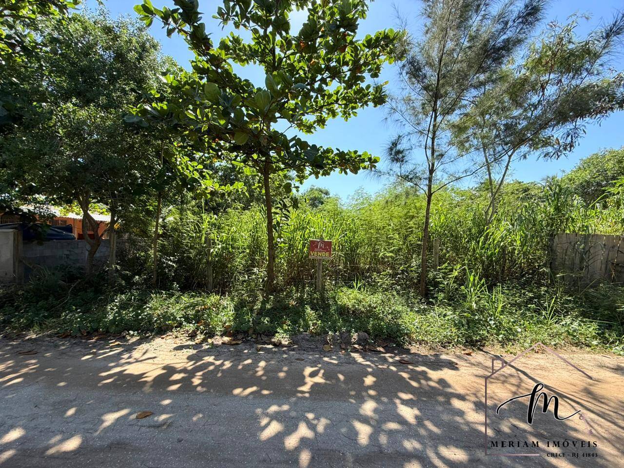 Excelente terreno com 590,10m² próximo ao mar em Praia Seca