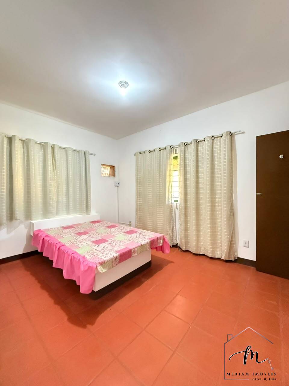 Ótima casa para locação em Pernambuca